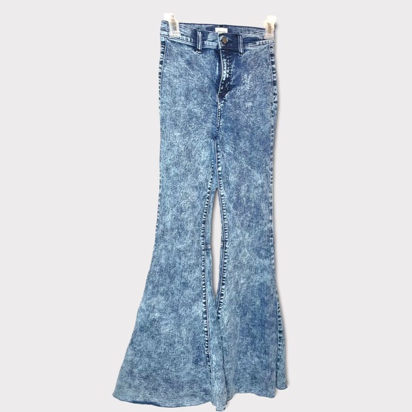 Sneek Peak Blue Trendy Flare Bottom Acid Wash Jeans Dark Wash - Picture 3 of 8